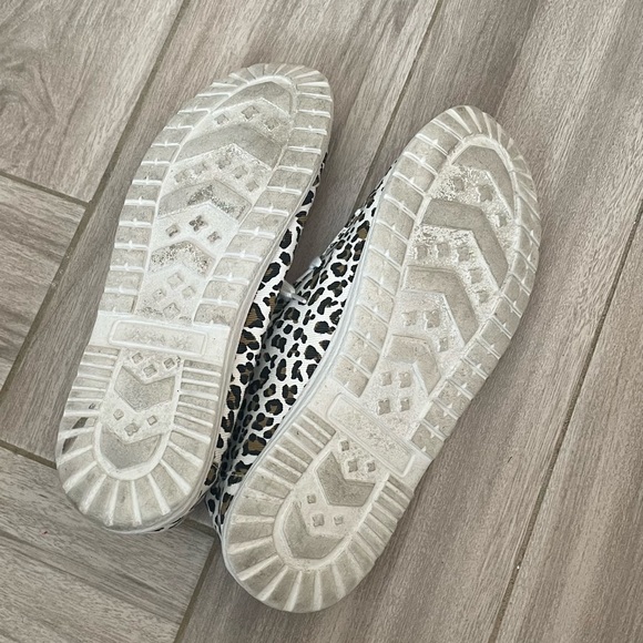 Gypsy Jazz lightweight fabric slip on shoe, size 9.5 - Picture 5 of 5